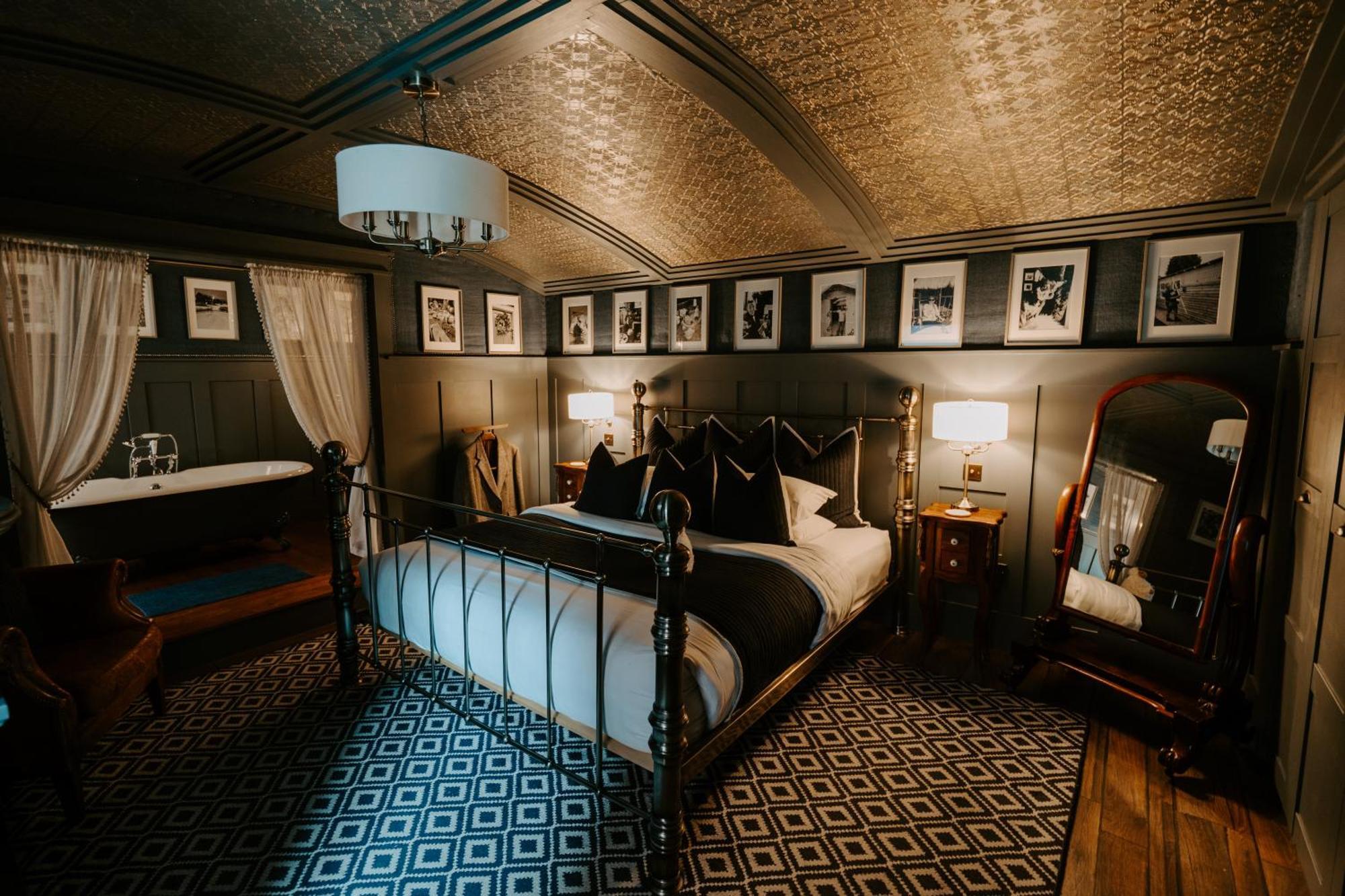Sheddington Manor - 2 Bedroom Guest House & Cinema Belfast Exterior foto
